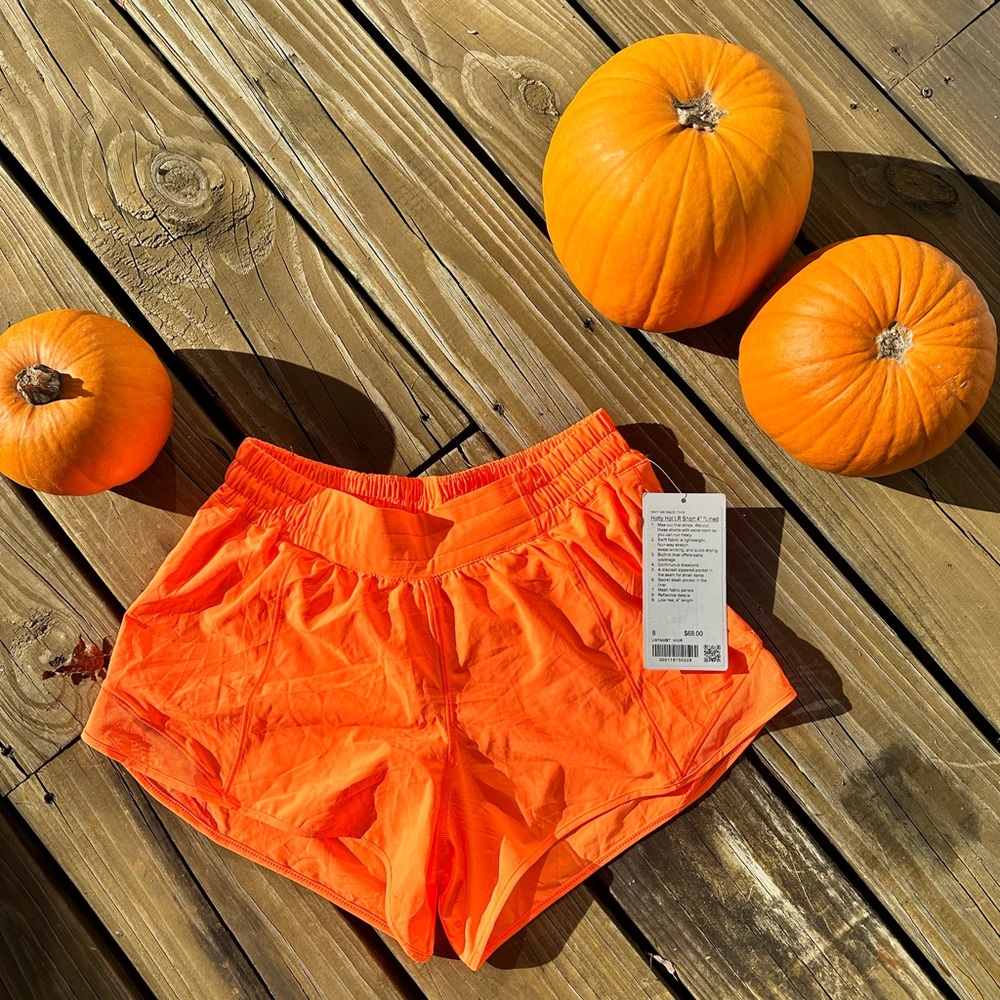 Lululemon Hotty Hot LR 4”